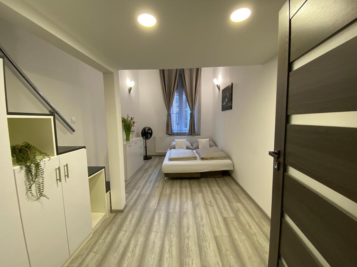 Belvarosi Apartman 3 Miskolc Buitenkant foto